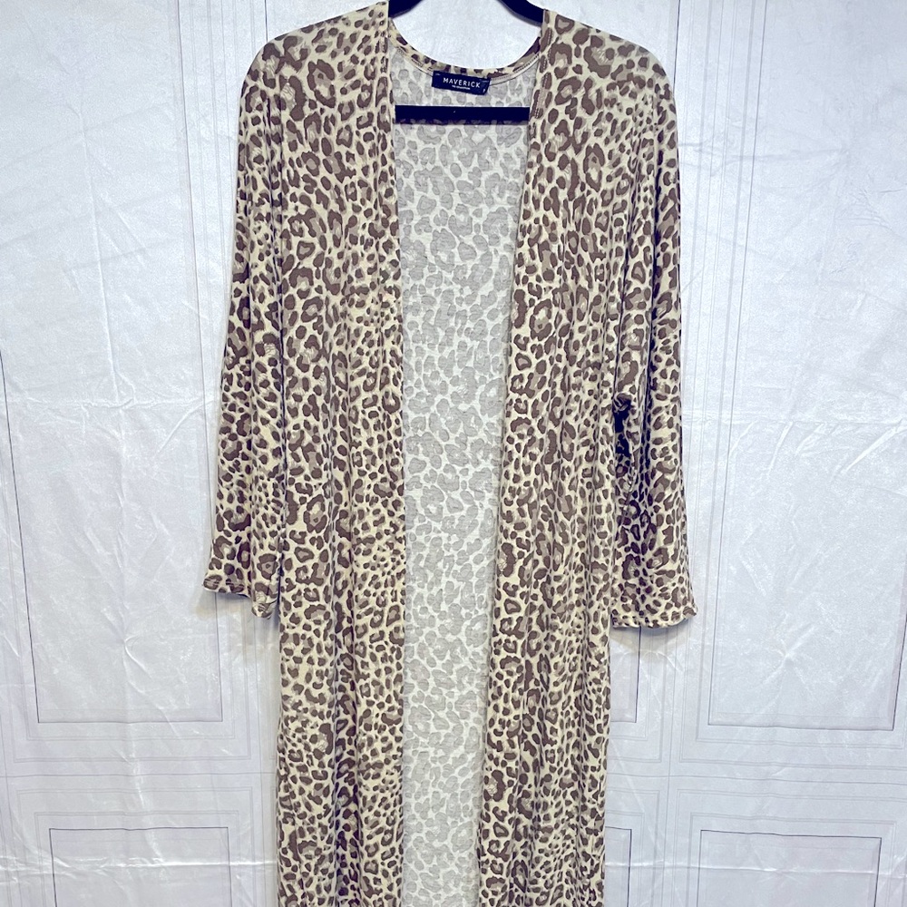 Maverick The Collection leopard print cardigan size S.